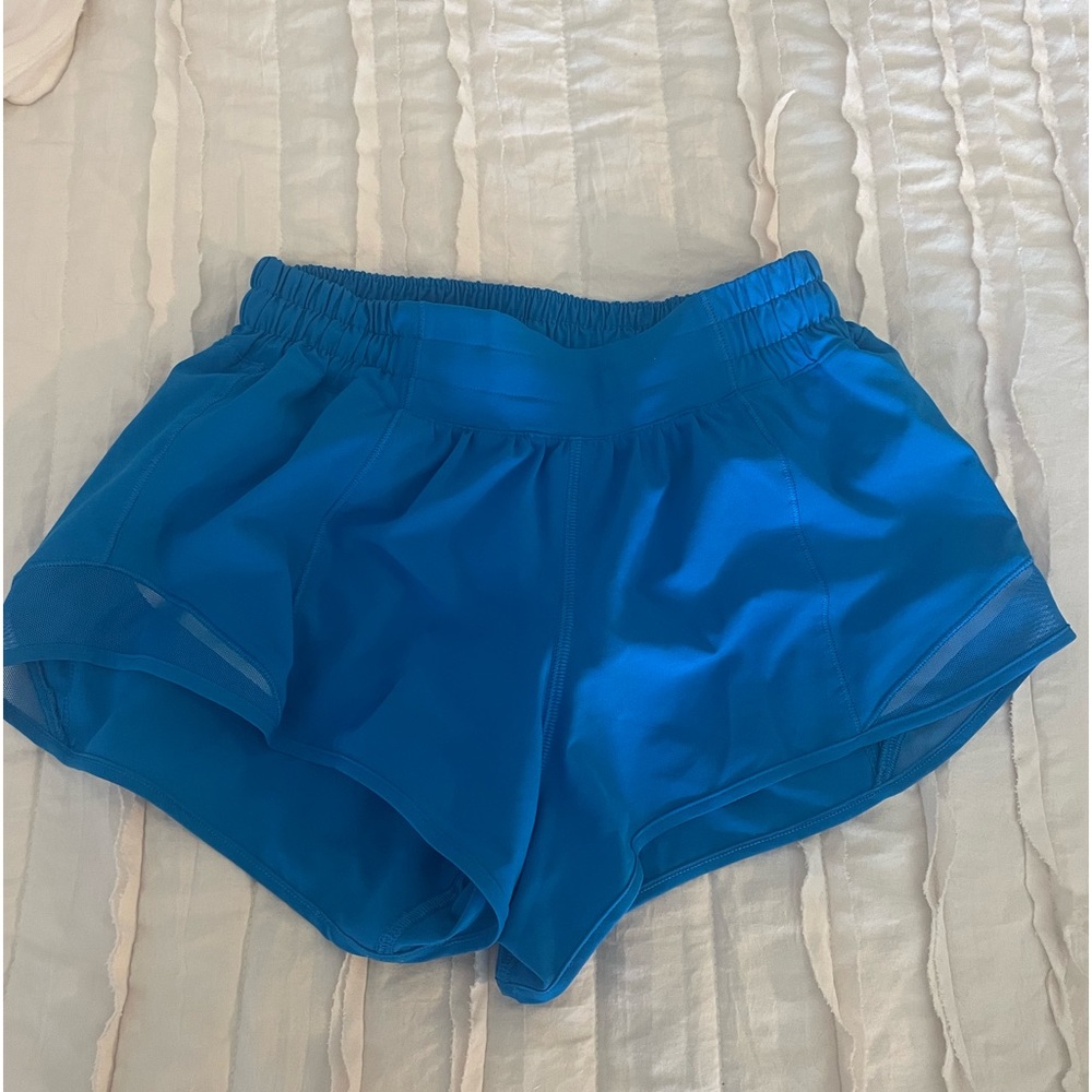 LULULEMON hotty hot shorts 2.5” poolside blue size 4
